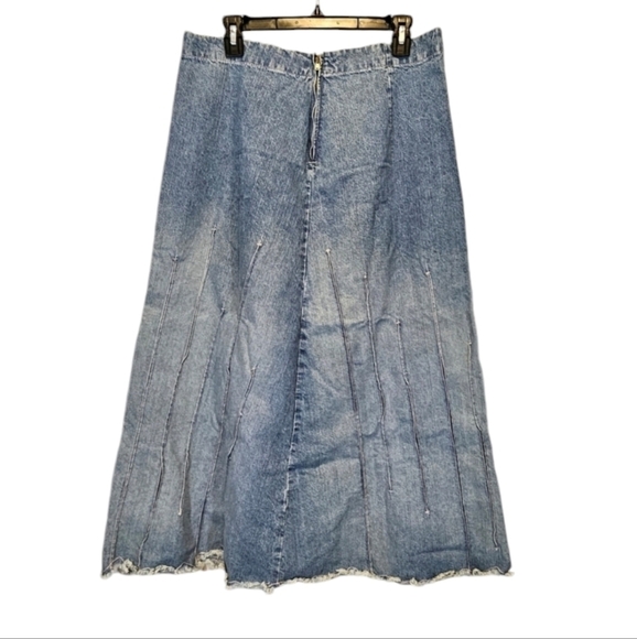 Vintage style Isabella Bird flared denim Maxi skirt w distressed bottom Size 12 - Picture 2 of 6